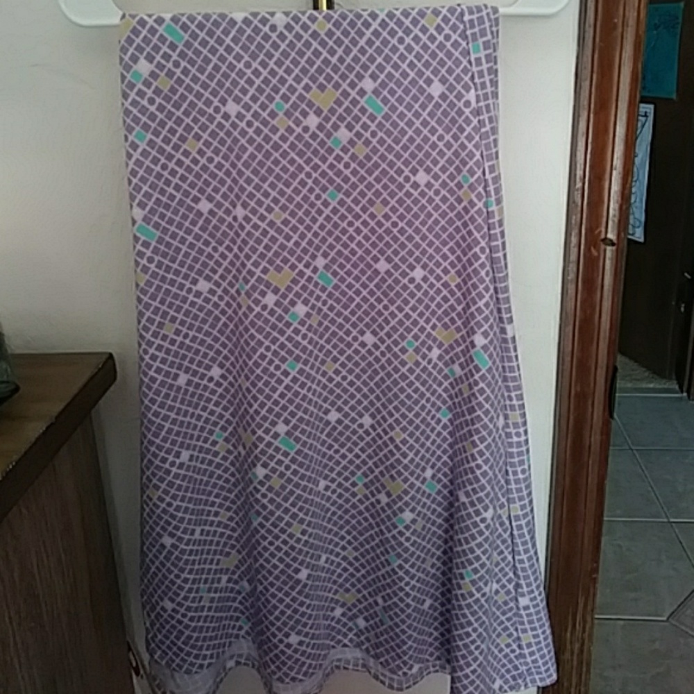 LuLa Roe Maxi